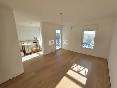 Stan 77 m², Stoja, Pula - pogled na more - 1