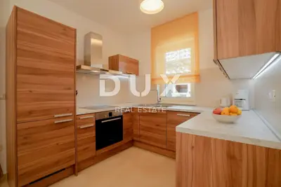 Villa 400 m², Deklići, Kaštelir-Labinci - ruhige Lage nahe Poreč - 9