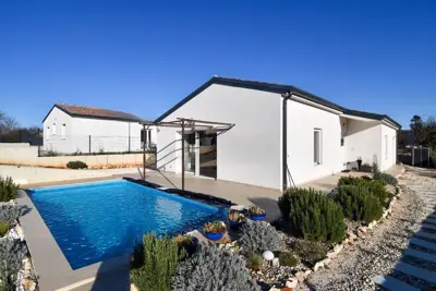 Haus 125 m², Poreč - ruhige Lage und Meerblick - 10