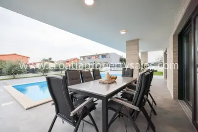 Vila 300 m², Vir, bazen i 5 parkirnih mjesta - 5