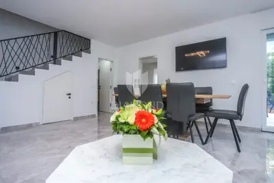 Poreč, surroundings, modern semi-detached house with pool - 17