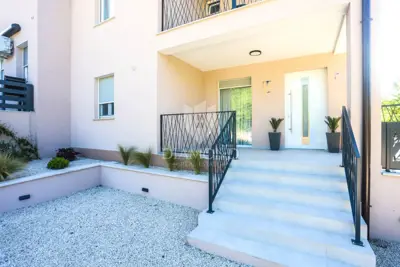 Poreč, surroundings, modern semi-detached house with pool - 6