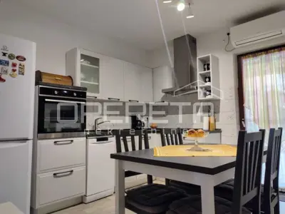 Kuća 182 m², Pučišća na Braču, blizu centra - 2