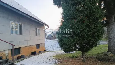 Haus 150 m², Oštarije - großzügiges Grundstück 8.685 m² - 2
