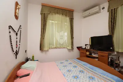 House 260 m², Kanfanar - authentic stone house - 9