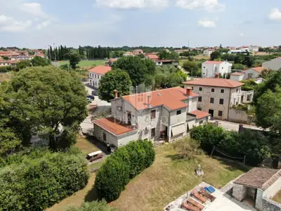 Haus 260 m², Kanfanar - authentisches Steinhaus