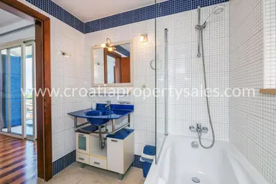 Haus, Brač, 192 m², 1 970 000 € - 10
