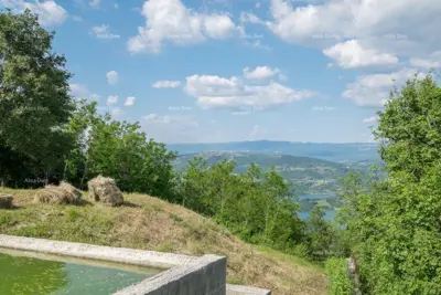 Projekt 3 800 m², Beram - Blick auf den See und Privatsphäre - 15