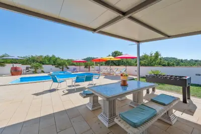 Vila 200 m² u Žminju, bazen i jacuzzi - 12