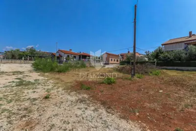 Građevinsko zemljište 341 m², Pula - projekt 4 stana - 6