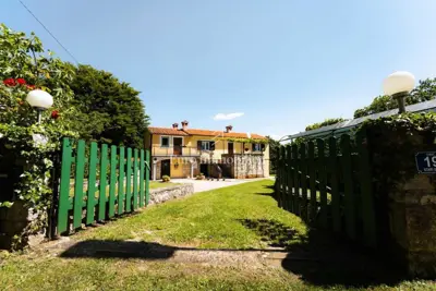 Imanje u Pićanu, bazen i potpuna privatnost - 4