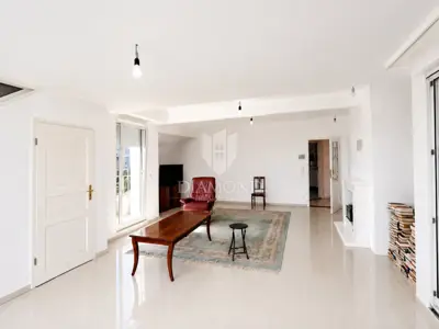 Stan 141 m², Zelengaj - dvoetažni, lođa i terasa - 2
