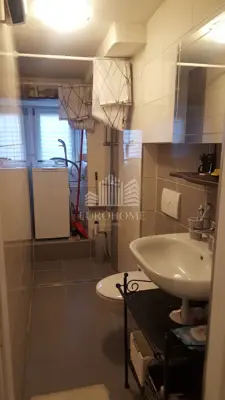 Studio apartment, Črnomerec, renovated and functional - 5
