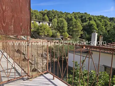 House 320 m², island Hvar - quiet location and yard - 7