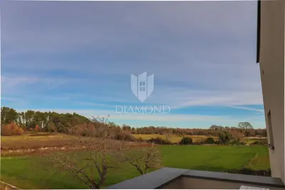 Prodaje se luksuzna vila s bazenom u Krnici - 14