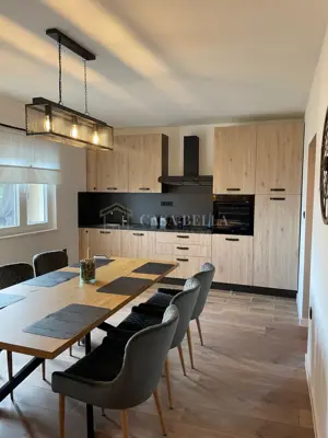 Škurinje – prostran dvosoban stan 75 m², balkon i natkrivena terasa - 8