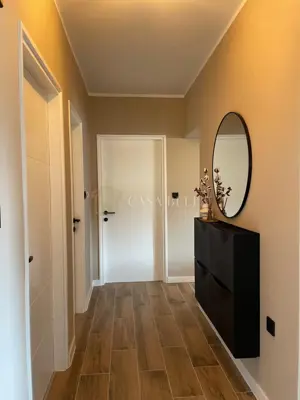 Škurinje – prostran dvosoban stan 75 m², balkon i natkrivena terasa - 19