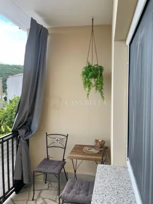 Škurinje – prostran dvosoban stan 75 m², balkon i natkrivena terasa - 22