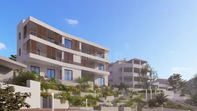 Wohnung 155 m², Okrug Gornji, erste Reihe zum Meer und Pool