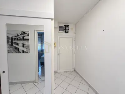 Stan 40,6 m², Turnić - južna orijentacija i lođa - 12