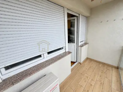 Stan 40,6 m², Turnić - južna orijentacija i lođa - 7
