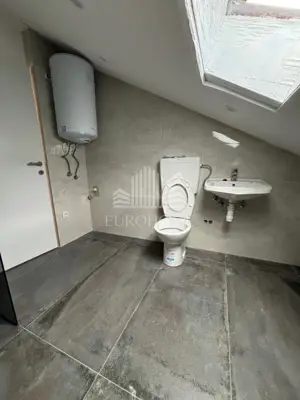 Kuća 300 m² Novo Brestje-Dubec opremljena za radnike za investiciju (pr - 5