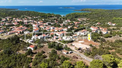 Molat – građevinsko zemljište, 950 m²