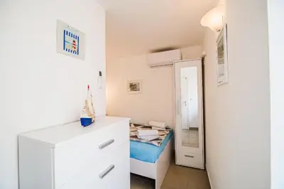 Stone house 60 m², Umag - 20 m from the sea and promenade - 12
