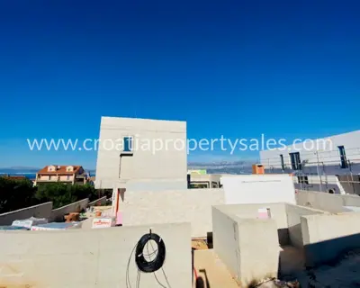 Villa 230 m², Insel Brač - Meerblick und Pool - 8