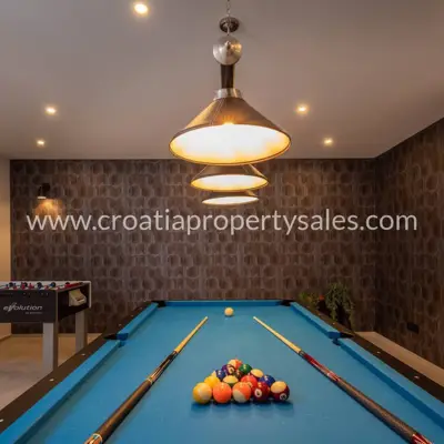 Villa 350 m², Dubrava near Šibenik, privacy and peace - 15