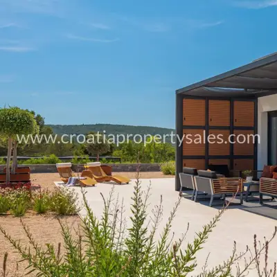 Villa 350 m², Dubrava near Šibenik, privacy and peace - 13
