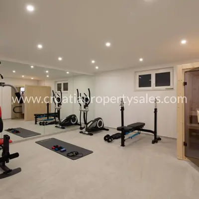 Villa 350 m², Dubrava near Šibenik, privacy and peace - 16