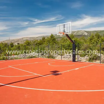 Villa 350 m², Dubrava near Šibenik, privacy and peace - 11