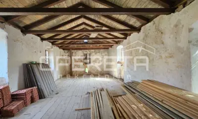 Haus 94 m², Lukoran na Ugljanu, Steinhaus mit Geschichte - 3