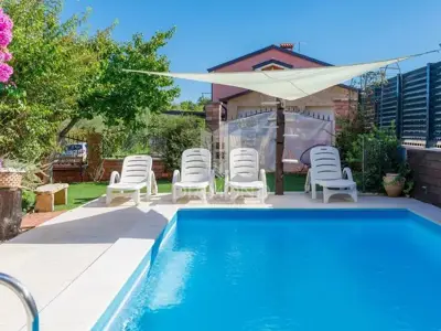 Umag, Umgebung! Wunderschönes Apartmenthaus mit Pool in Meeresnähe! - 20