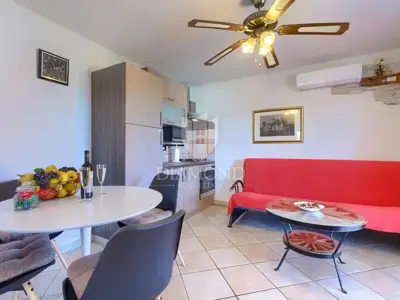 Umag, Umgebung! Wunderschönes Apartmenthaus mit Pool in Meeresnähe! - 3