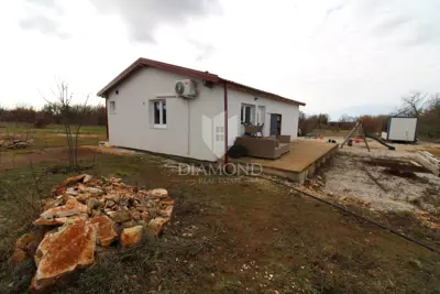 Kuća 10.350 m², Smoljanci - velika okućnica i intima - 3