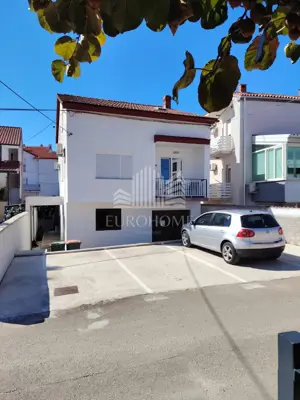 House 190 m², Diklo, 90 m from the sea and 4 apartments