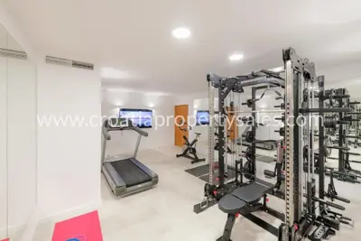 Haus, Hvar, 195 m², 5 000 000 € - 15