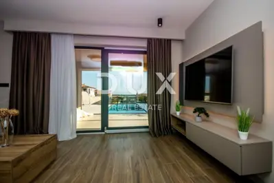 House for sale in Nova Vas, 178,7 m² - 18