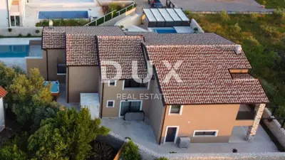 House for sale in Nova Vas, 178,7 m² - 11