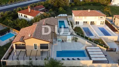 House for sale in Nova Vas, 178,7 m² - 13