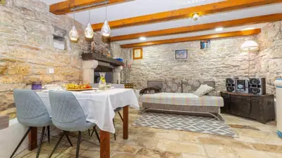 Haus 66 m², Svetvinčenat, Pool und Gartenanlage - 12