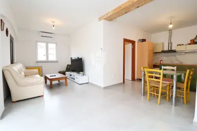 Apartment 127 m², Poreč - two apartments and yard 350 m²