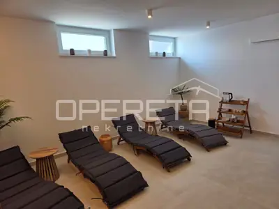 Gebäude 475 m², Vrsi - Pool und Sommerküche - 22