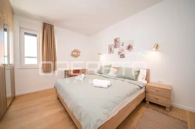Gebäude 475 m², Vrsi - Pool und Sommerküche - 12