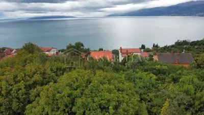 Building plot 1,583 m², Bivio - 300 m from the beach
