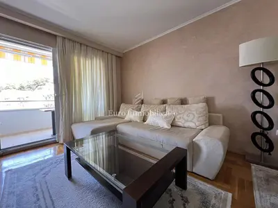 Stan 68 m², centar Makarske, pogled na more - 2