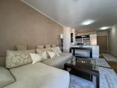 Stan 68 m², centar Makarske, pogled na more - 9