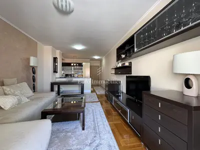 Stan 68 m², centar Makarske, pogled na more - 15